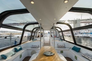 Lisbon: VIP Cruise with Unlimited Drinks, Views & Commentary