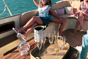 Cruzeiro exclusivo ao pôr do sol em Lisboa – pizza e open bar