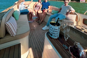 Cruzeiro exclusivo ao pôr do sol em Lisboa – pizza e open bar