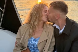 Lisbon: Romantic Sunset Cruise With Wine & Portuguese Tapas