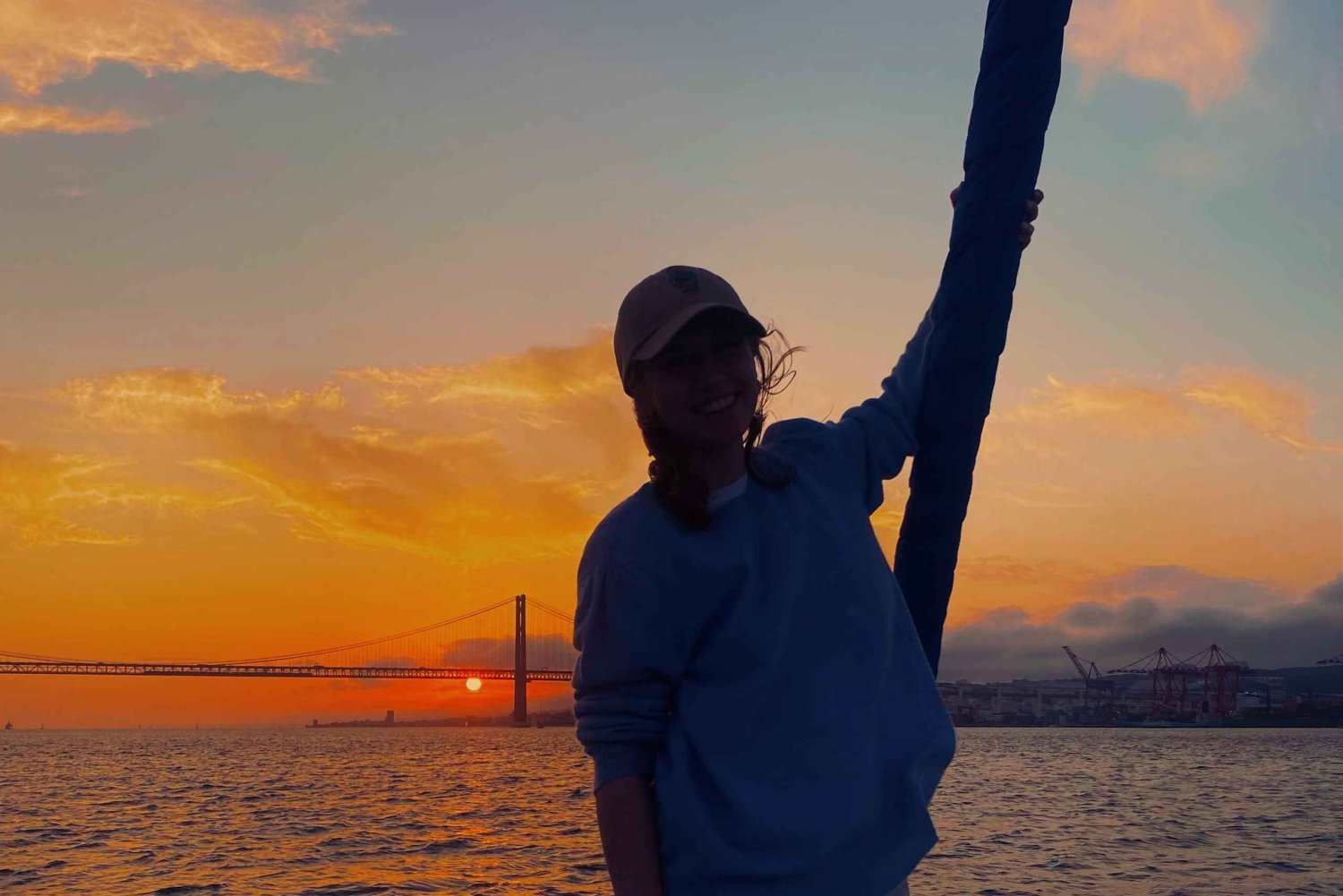 Lisbon: Sailboat Tour along the Coast,Sunset & Tasting