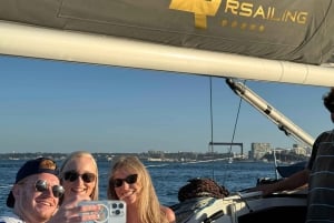 Lisbon: Sailboat Tour with Local Guide and Green Wine