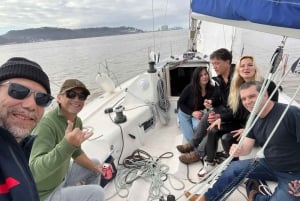 Lisboa: Passeio de barco ao pôr do sol