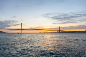 Lisbon: Sailing Tour on the Tagus River