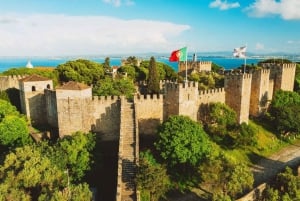 Lisbon: São Jorge Castle Skip-the-Line Entry with Audioguide