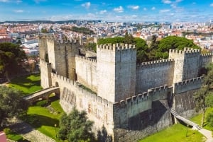 Lisbon: São Jorge Castle Skip-the-Line Entry with Audioguide