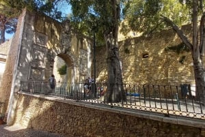 Lisbon: São Jorge Castle Skip-the-Line Entry with Audioguide