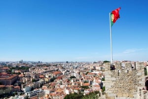 Lisbon: Sao Jorge Castle Skip-the-Line Ticket with Guide