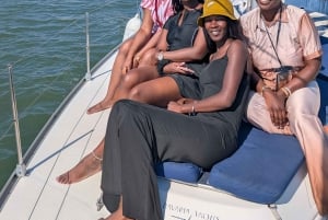 Lisbon: Scenic Day & Sunset Boat Tour with a Drink