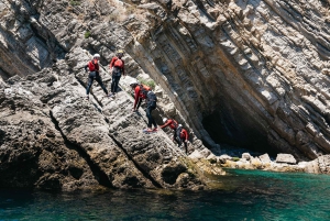 Lissabon: Sesimbra/Arrábida Naturpark Coasteering Abenteuer