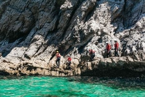 Lissabon: Sesimbra/Arrábida Naturpark Coasteering Abenteuer
