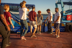 Lisbon: Sightseeing Boat Tour with Hop-On Hop-Off Option