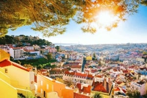 Lisbon: Sightseeing City Tour by Tuk-Tuk