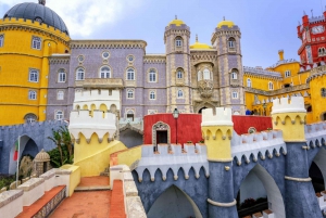 Lisbon: Sintra, Pena Palace and Cascais Region Private Tour
