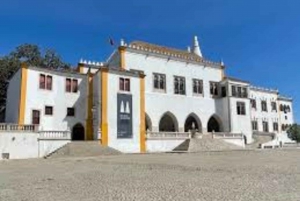 Lisbon: Sintra, Pena Palace and Cascais Region Private Tour