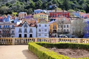 Lisboa: Halvdagsutflukt til Sintra med Pena-palasset og Regaleira