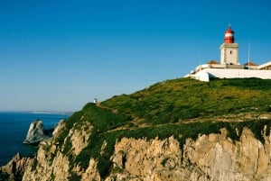 Lisboa: Halvdagsutflukt til Sintra med Pena-palasset og Regaleira