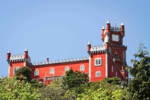 Lisboa: Halvdagsutflukt til Sintra med Pena-palasset og Regaleira