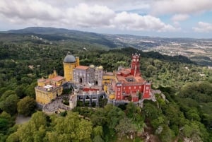 Lisbon: Sintra, Pena, Moorish Castle & Regaleira Day Tour