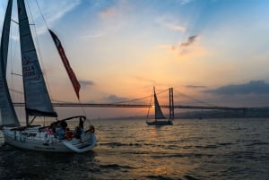 Lissabon: Sintra, Pena-Palast, Belém-Tour + Bootsfahrt bei Sonnenuntergang