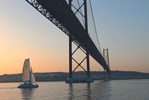 Lissabon: Sintra, Pena-Palast, Belém-Tour + Bootsfahrt bei Sonnenuntergang