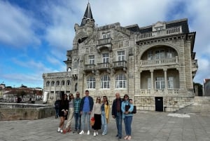 Lisbon: Sintra, Pena, Regaleira and Cascais Guided Day Tour