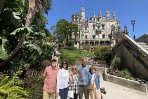 Lisbon: Sintra Tour with Pena Palace and Quinta da Regaleira