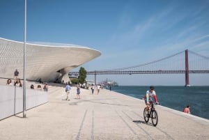 Lisboa: Tour sem filas Pastéis de Belém e Tuk-Tuk em Belém