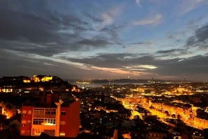 LISBON STORY TOUR BY TUK TUK