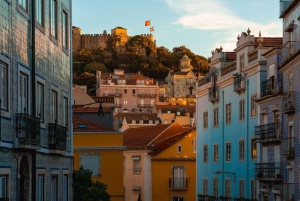 Passeggiata per gli amanti dell'arte di strada a Lisbona