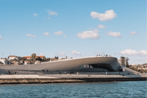 Lisboa: Excursión en Catamarán al Atardecer y el Vino