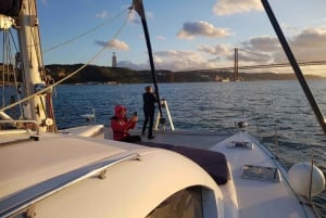 Lisbon: Sunset Catamaran Cruise, Music and Open Bar