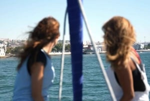 Lissabon: boottocht bij zonsondergang met wijn