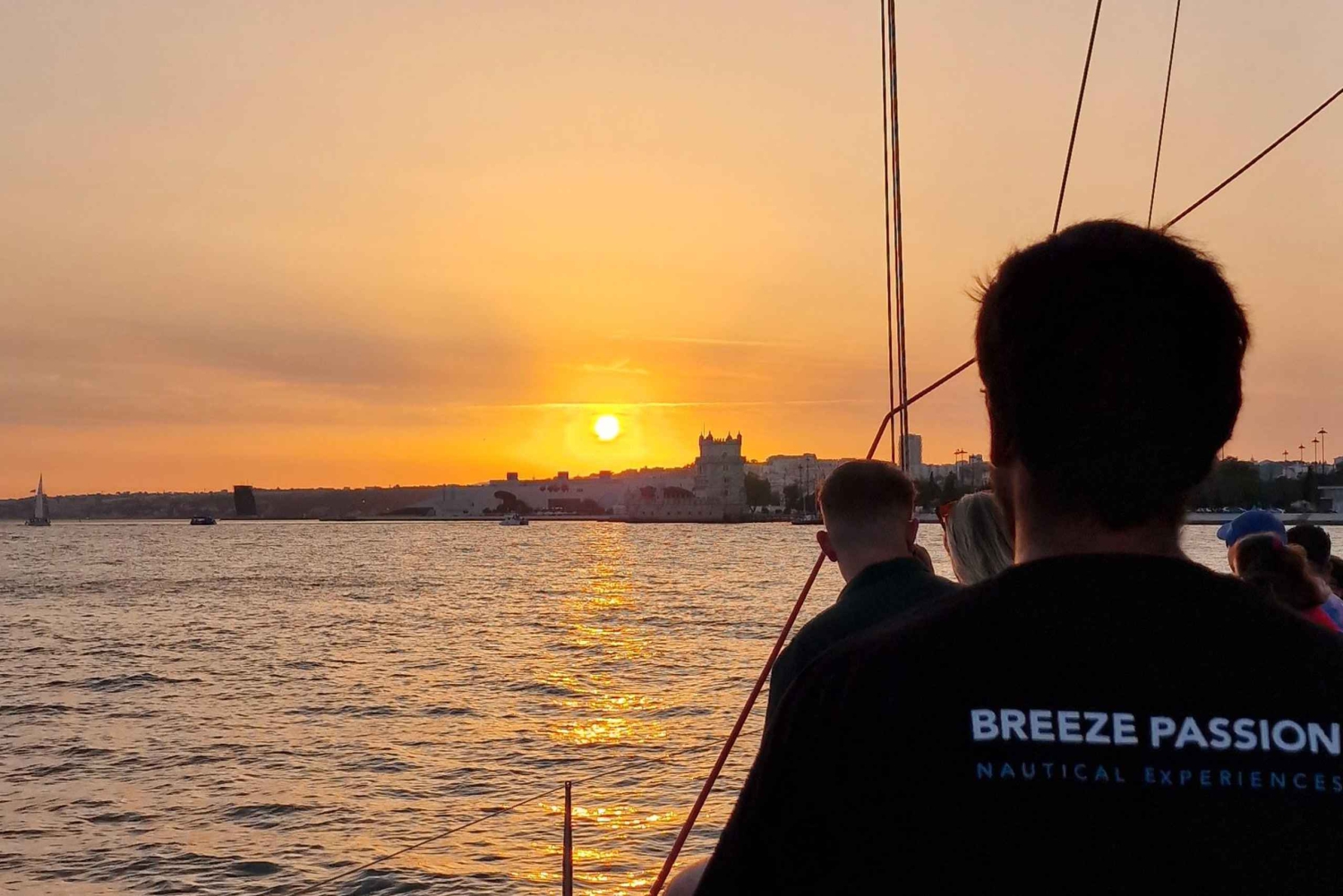 Lissabon: Segling i solnedgången med portugisiskt vin och historia
