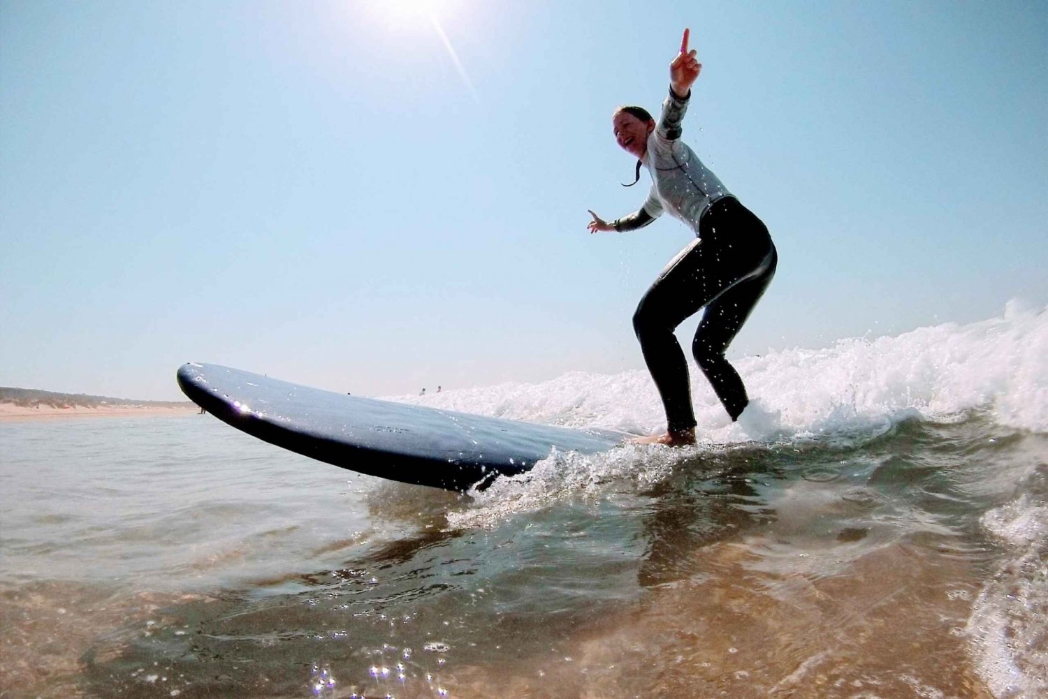 Lisbon: Surf or Bodyboard and Wine Tasting