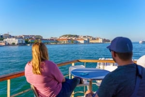 Lisbon: Tagus River Boat Tour with One Drink Included