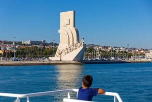 Lisbon: Tagus River Boat Tour with One Drink Included