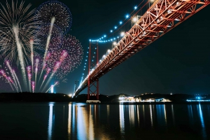 Lisboa: Cruzeiro de Ano Novo no Rio Tejo com DJ ao vivo