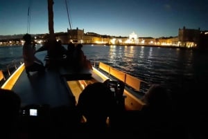 Lisbon: Tagus River Sunset Cruise in a Traditional Vessel