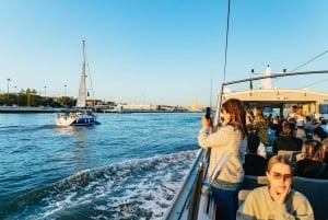 Lisbon: Tagus River Sunset Cruise with Welcome Drink