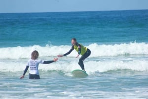 Lisbon: The Surf Instructor - surf lessons with transfer