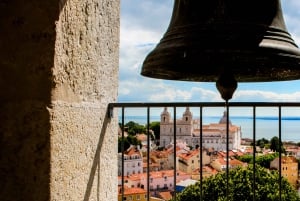 Lisboa: Bilhete & Bebida na Igreja da Torre do Castelo de São Jorge
