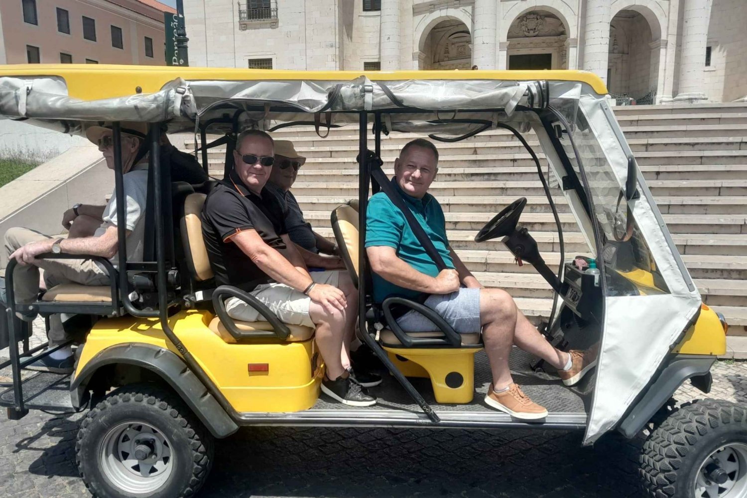 Lisbon: Tuk Tuk City Tour