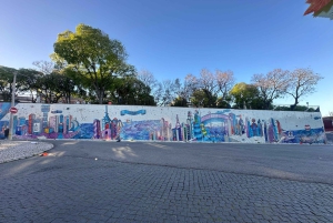 Lisbon: Tuk-Tuk Sightseeing Tour
