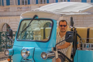 Lisboa: Tuk-Tuk-tur på fransk eller tysk med ekte lokal guide