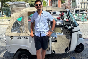 Lisbon: Tuk Tuk with hotel pick up and the best of old city