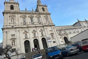 Lisbon Tuktuk sightseeing city tour (Old town/Alfama)