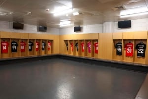 Lisbon: Benfica Luz Stadium Tour with Souvenir Scarf