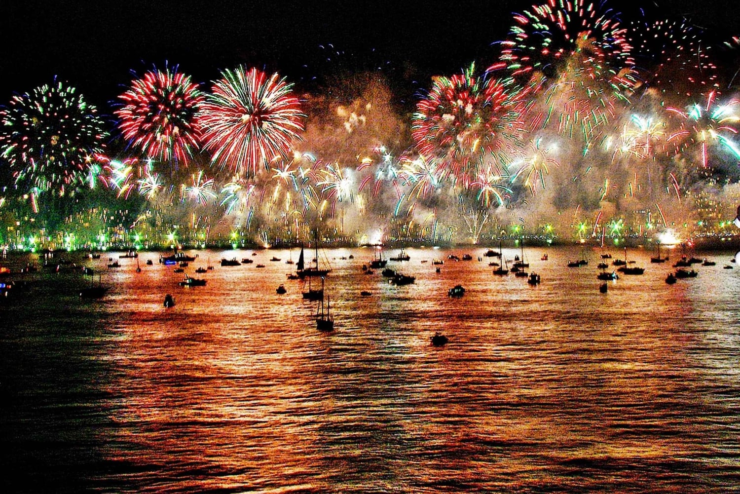 New Year's Eve on a VIP Catamaran in Lisbon with Fireworks