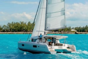 Nochevieja en un catamarán VIP en Lisboa con fuegos artificiales